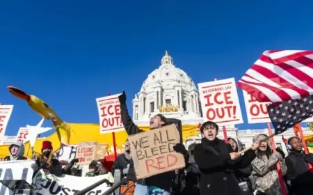 U.S. States Deepen Divide on Immigration Enforcement Policies