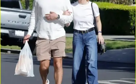 Sydney Sweeney and Scooter Braun Stroll Hand-in-Hand in Brentwood