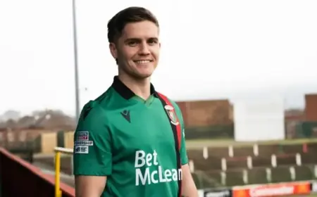 Glentoran Signs Josh Daniels to Long-Term Contract