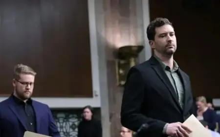 Renee Good’s Brothers Voice Grief, Call for Action at Democratic ICE Forum