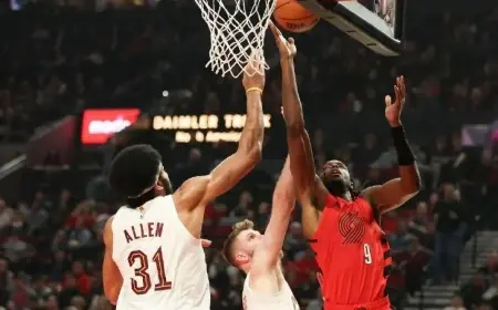 Jerami Grant Drives Past Cavaliers’ Defense in Trail Blazers Game