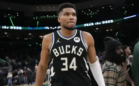 Giannis Antetokounmpo Commits to Bucks Amid Swirling Trade Rumors
