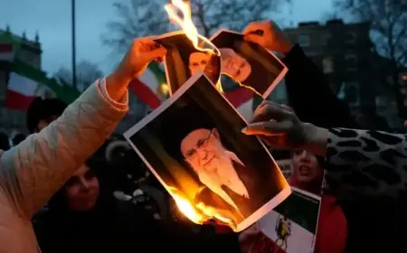 Iran’s Fanatics Pursue Martyrdom in Republic’s Violent Endgame