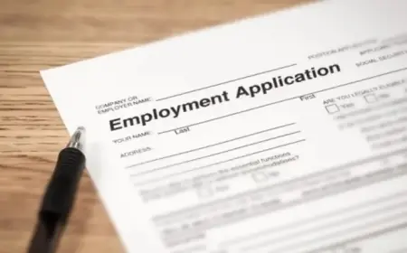 Gold Prices Steady as U.S. Labor Market Cools, ADP Reports