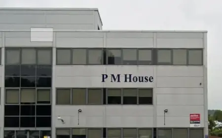 PM Law Closes Overnight: Staff Ordered to Vacate Immediately
