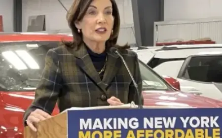 Hochul Keeps New York Lieutenant Governor Choice Under Wraps