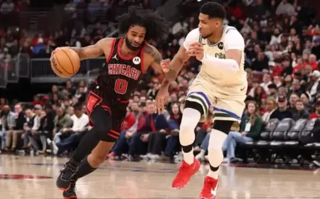 NBA Trade Watch: Giannis Antetokounmpo, Anthony Davis Remain Up for Grabs