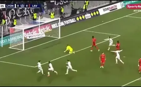 Endrick Stuns with Spectacular Goal, Secures Lyon’s Qualification