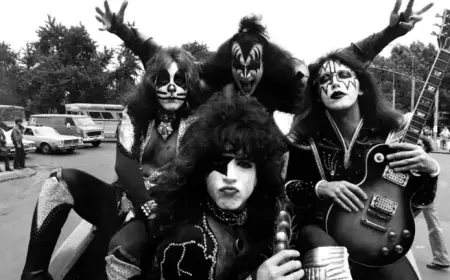 KISS Celebrates 1979 Hit Surpassing One Billion YouTube Views