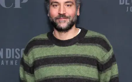 Josh Radnor and Jordana Jacobs Welcome Their First Child