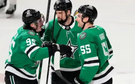 Stars Win Sixth Straight as Robertson Hits 200 Goals, Benn Scores Twice