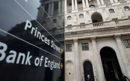 Bank of England Pauses Rate Hikes Awaiting Inflation Clarity