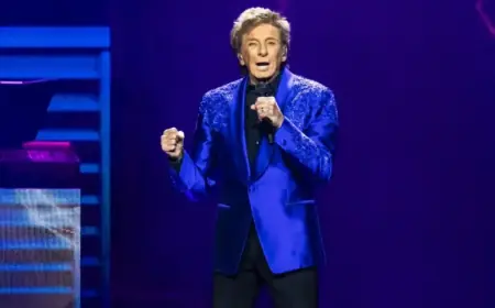 Barry Manilow Delays Las Vegas Shows After Cancer Surgery