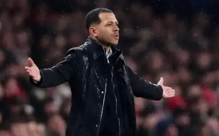 Chelsea Star Unhappy with Rosenior’s Tactics in Arsenal Clash; Blues Reflect on £65m Snub