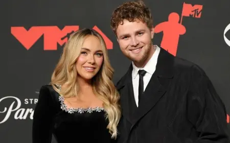 Alex Warren Grammys moment: an in-ear glitch, a breakout performance, and where he stands now