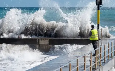Severe South European Storms: Ten-Meter Waves Threaten Mallorca