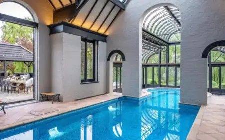 Music and Acting Icons Sell £15m Oxfordshire Mansions