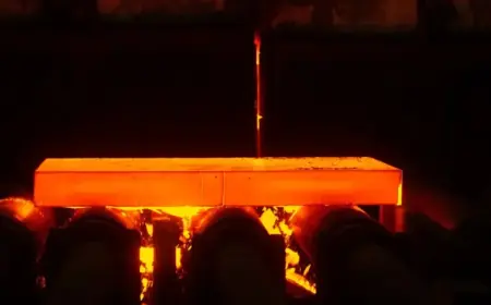 Algoma Produces First Plates for Polar Max Icebreaker Rebuild