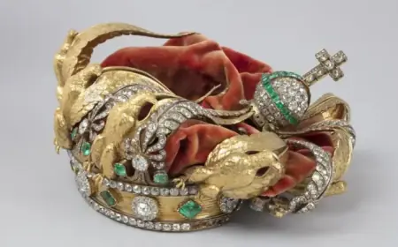 Louvre Heist Thieves’ Stolen Empress Crown to Be Fully Restored