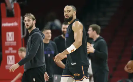 Dillon Brooks Thanks Suns Teammates for Player of the Week Win