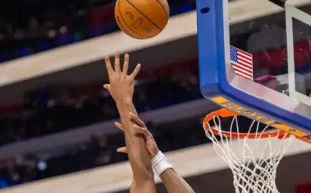 Jalen Duren Exits With Injury in Pistons vs. Wizards Game