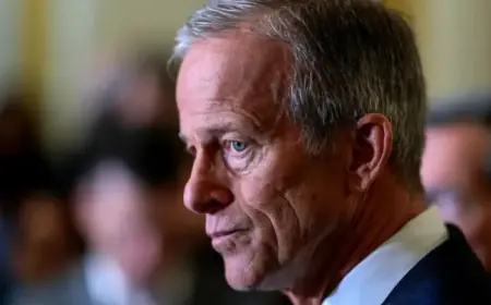 ICE Reform Talks Stall Amid Looming DHS Shutdown