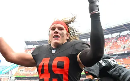 Browns’ Schwesinger Wins NFL Defensive Rookie of the Year Award