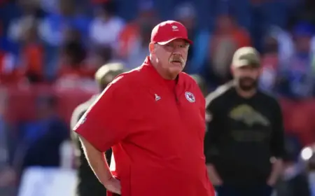 Rob Gronkowski Urges Harsh Penalty for Andy Reid Over Bill Belichick Snub