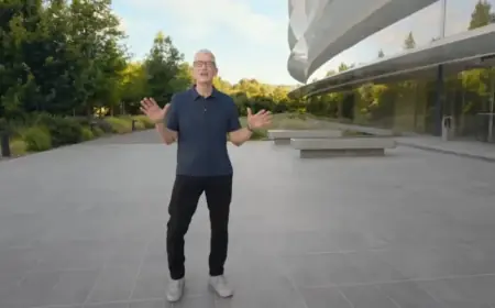 Tim Cook Addresses Succession and Leadership Changes in All-Hands Meeting
