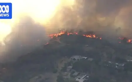 Emergency Bushfire Threatens Perth Hills Residents