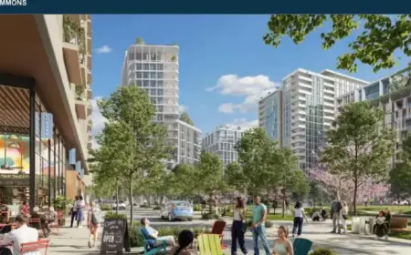 Lloyd Center Marks Its Final Christmas Celebration