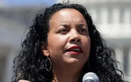 Democratic Primary Season Begins with Major Anti-Establishment Shakeup