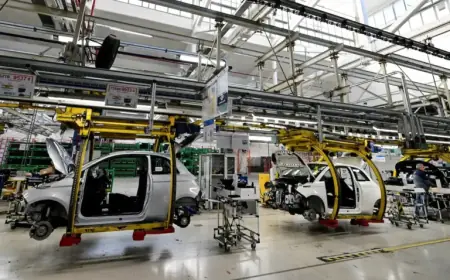 Stellantis Stocks Drop Amid $26.5 Billion EV Writedown