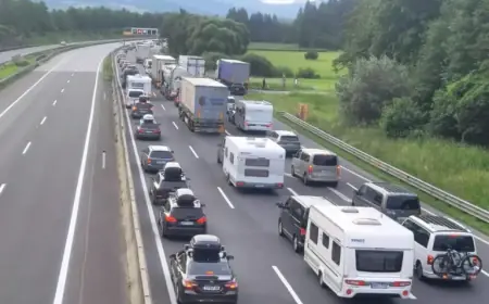 Holiday Schedule, Skiers, and Trade Fairs Spark Weekend Traffic Jams