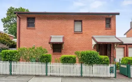 Young Couple Triumphs Over Downsizers to Secure $2.3M Inner West Home