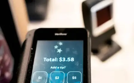 B.C. Restaurant Workers Report Missing Millions in Digital Wallet Tips