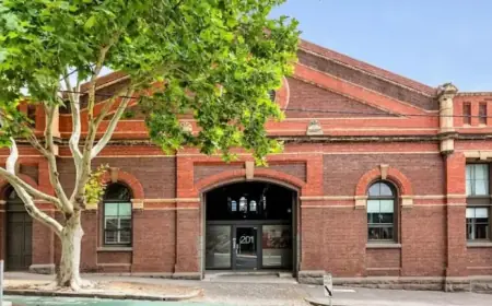 Historic Inner-City Townhouse Achieves Over $1M in Thrilling Auction Sale