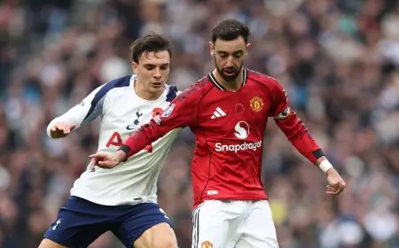Manchester United vs Tottenham Live: United 1–0 Spurs after Mbeumo strikes as Romero sees red at Old Trafford