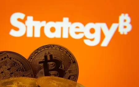 Michael Saylor’s MicroStrategy, MSTR Stock, and MSTR Earnings: A Bitcoin Treasury Bet Meets a Brutal Mark-to-Market Reality