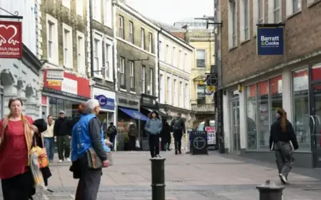 Builder Arrested for Indecent Act in Norwich Restaurant Window