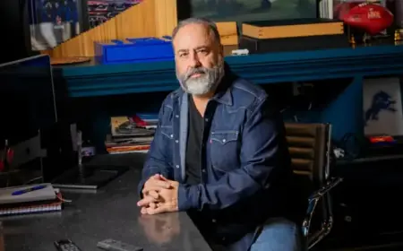 Meet the Designer Behind the Super Bowl Halftime Show’s Iconic Stage