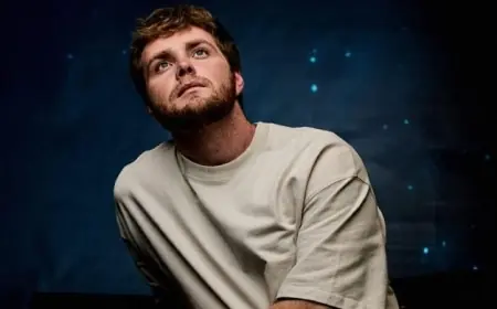 Alex Warren rides a Grammy moment into new music and a 2026 tour push