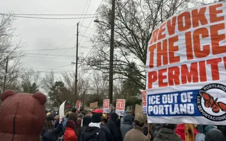 Protesters Demand ICE Facility Closure at Portland Mayor’s Residence