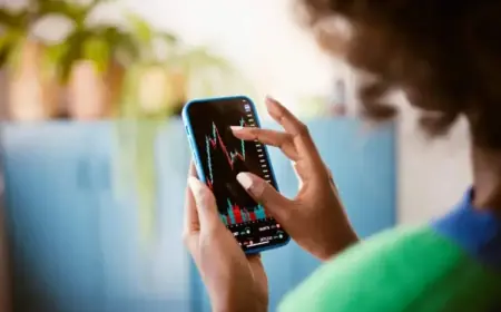 Consider Buying These 2 UK Value Stocks at 10-Year Lows