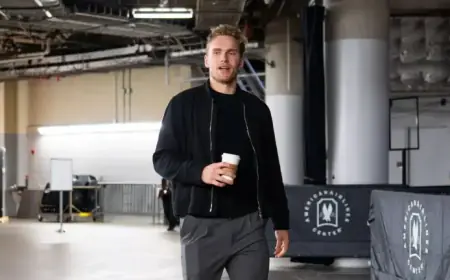 Finnish Hockey Star Mikko Rantanen Prepares for 2026 Winter Olympics