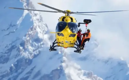 Lindsey Vonn Injured in Olympic Downhill Crash, Airlifted Away