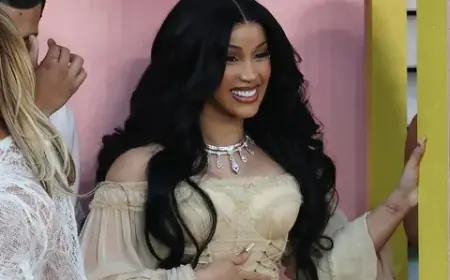Cardi B’s Super Bowl weekend: halftime cameo, Patriots sideline support, tour next