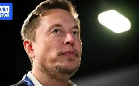 Elon Musk Announces SpaceX Plans for ‘Self-Growing City’ on Moon