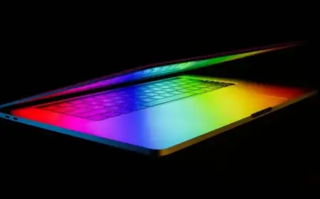 March M5 MacBook Pro Launch Keeps M6 OLED Dream Alive