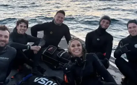 Robert Irwin Sparks Romance Rumors with Mystery Blonde Spotting